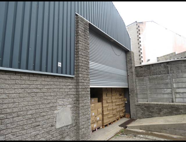 652M² WAREHOUSE TO LET IN OKAVANGO PARK